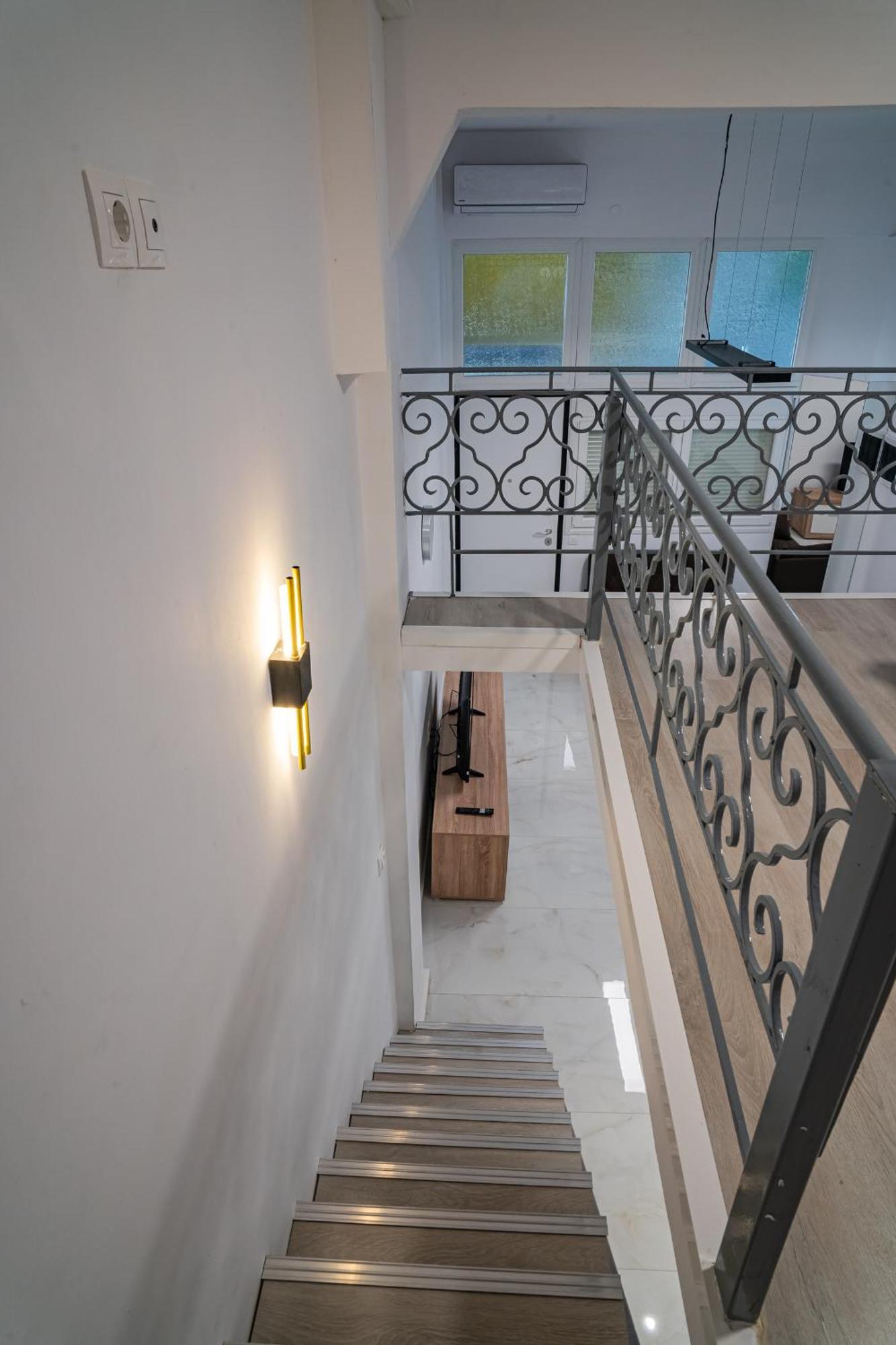 Feel Greek Hospitality #Θ005 Apartment Tesalonika Bagian luar foto