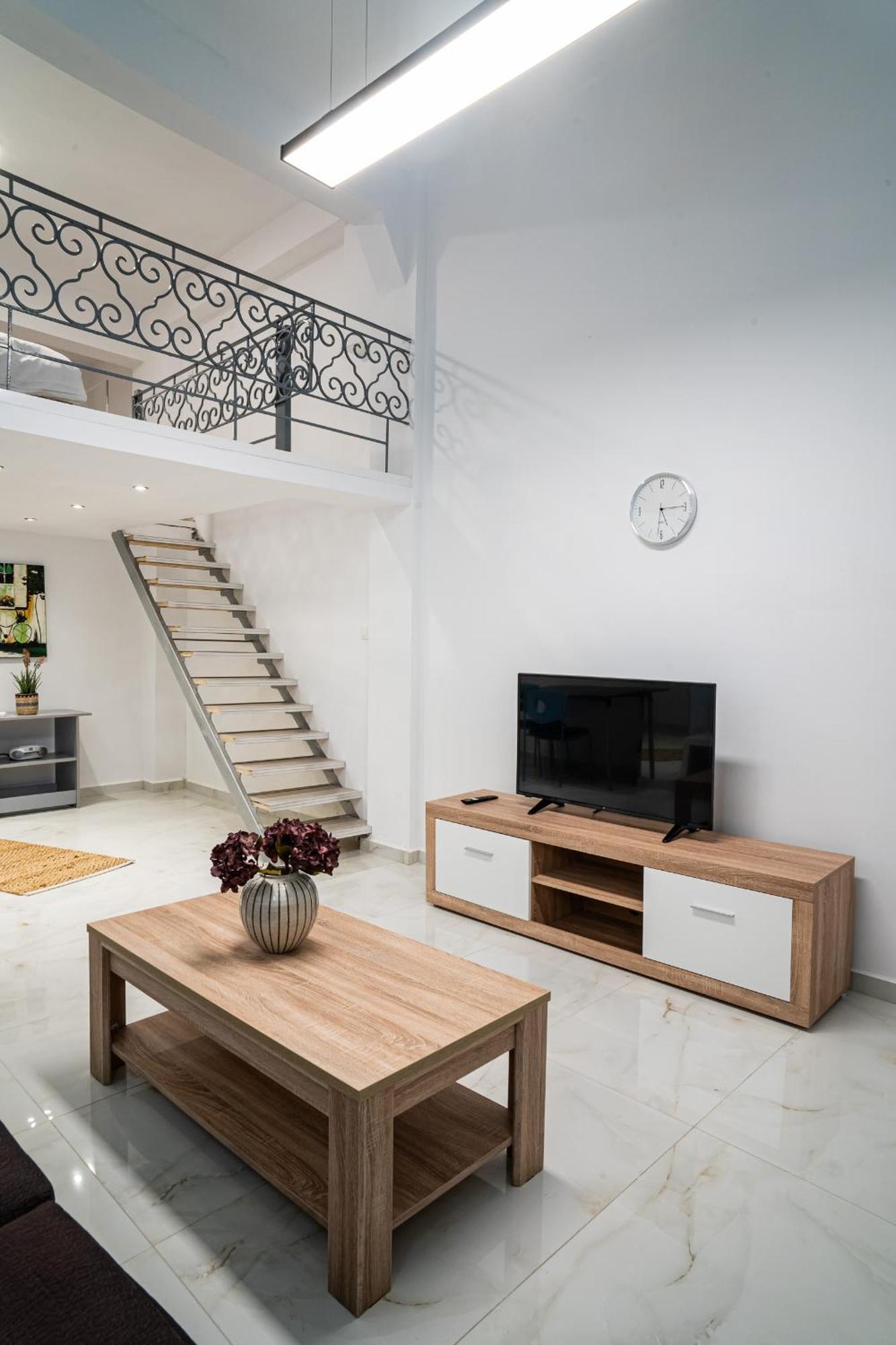 Feel Greek Hospitality #Θ005 Apartment Tesalonika Bagian luar foto